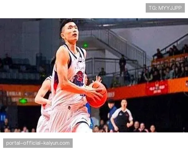 山东队末节崩盘暴露轮换问题 年轻球员抗压能力待提升 山东队末节崩盘暴露轮换问题 年轻球员抗压能力待提升