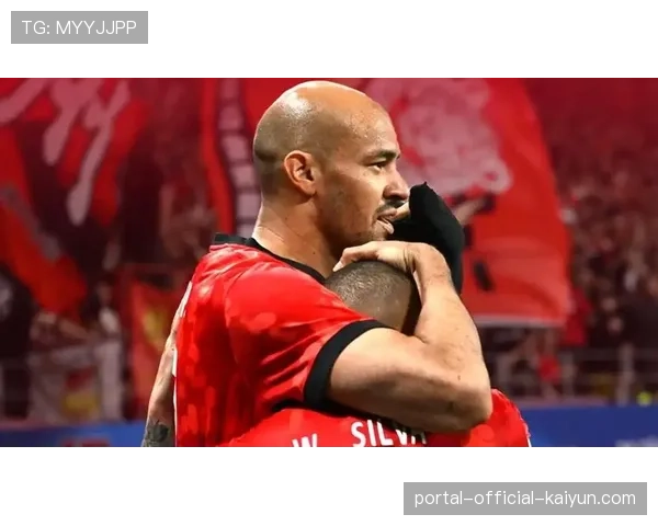 费利佩替补十三分钟完成戴帽 蓉城老将生日夜上演进球奇迹 费利佩替补十三分钟完成戴帽 蓉城老将生日夜上演进球奇迹